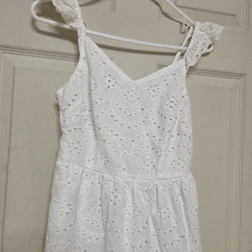 Jules dress, labeled size Medium but fits more like a Small Sz[1231] - Picture 4 of 8